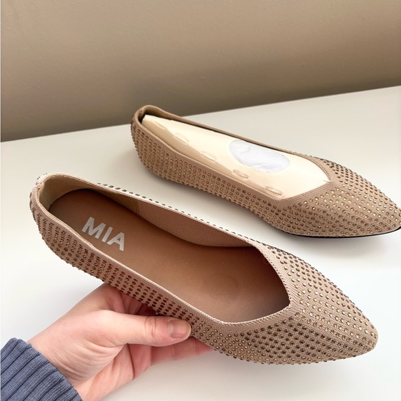 MIA rhinestone tan haisley flats pointed toe size 6 new - Picture 4 of 7